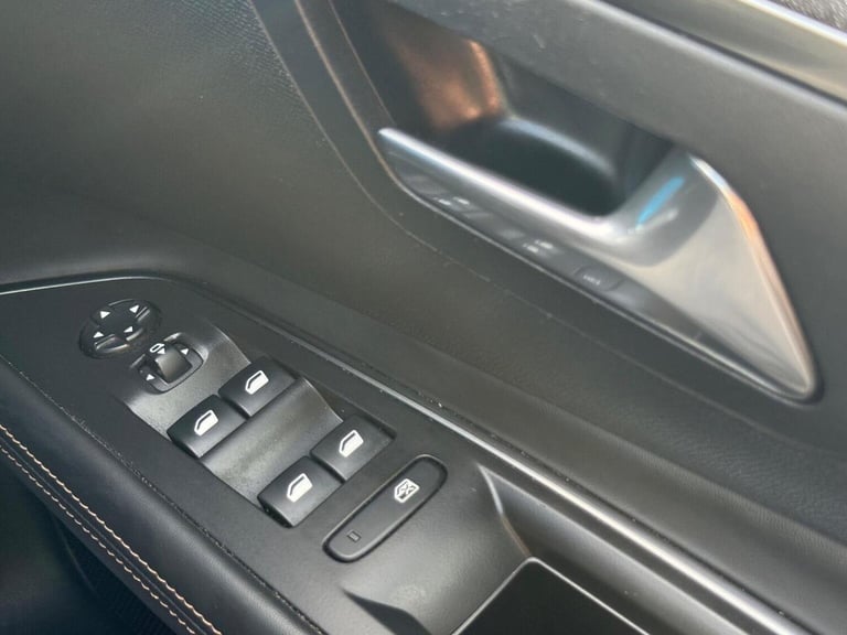 PEUGEOT 3008 1.6 BlueHDi GT Line Euro 6 (s/s) 5dr 2017