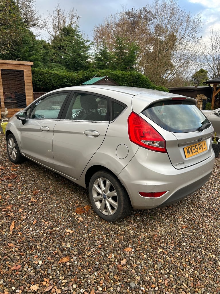 Ford, FIESTA, Hatchback, 2009, Manual, 1242 (cc), 5 doors