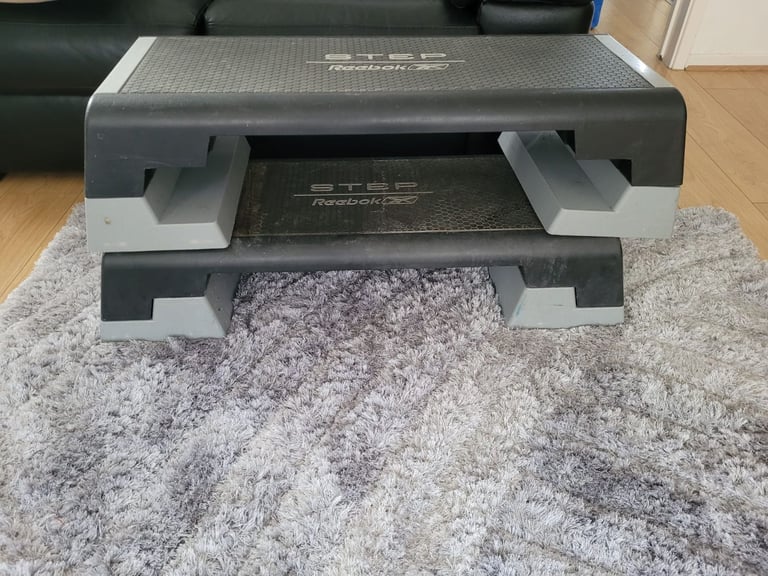 Reebok Adjustable Step Aerobic Exercise Platform Gym Fitness Box Cardio Stepper 