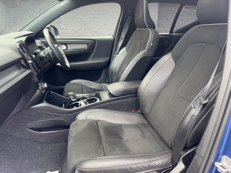 2020 Volvo XC40 2.0 T4 R DESIGN Pro 5dr Geartronic ESTATE Petrol Automatic