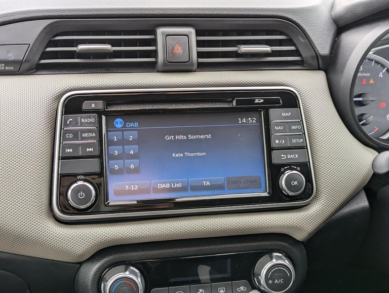 2017 Nissan Micra 1.5 dCi N-Connecta Hatchback 5dr Diesel Manual Euro 6 (s/s) (90 ps) HATCHBACK D...