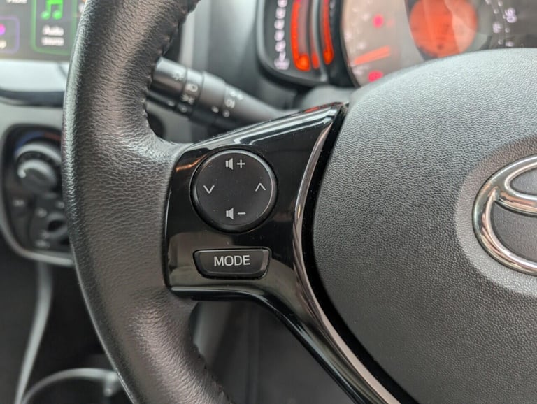 2019 Toyota AYGO 1.0 VVT-i x-play Hatchback 5dr Petrol Manual Euro 6 (71 ps) - AIR CON, DAB, HATC...