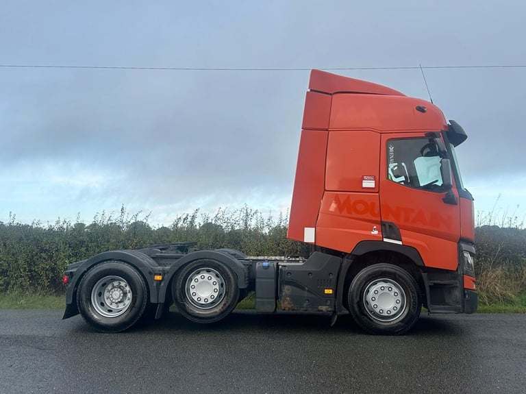 Renault T460 6 X 2 Tractor Unit