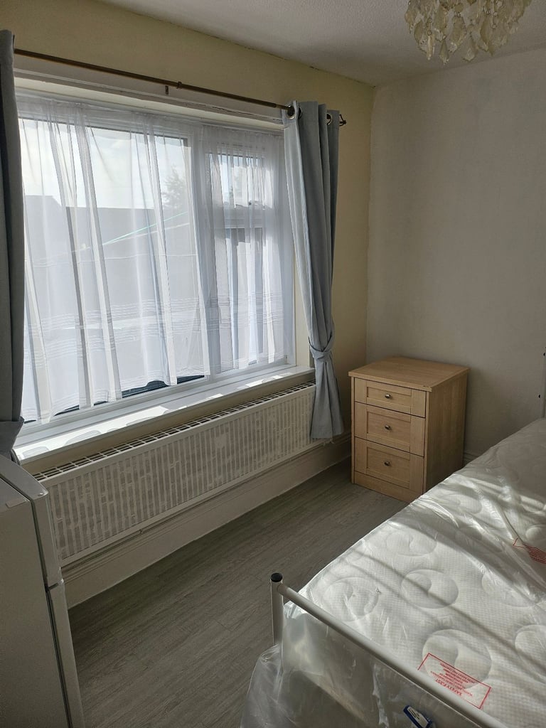 Room to rent