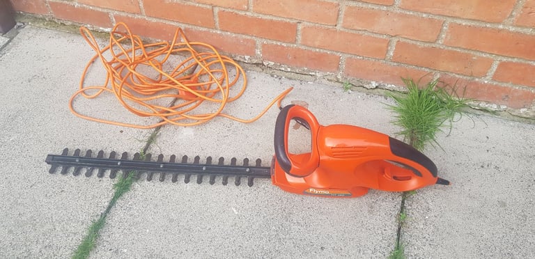 Flymo HT450 Hedge Trimmers Newly Serviced