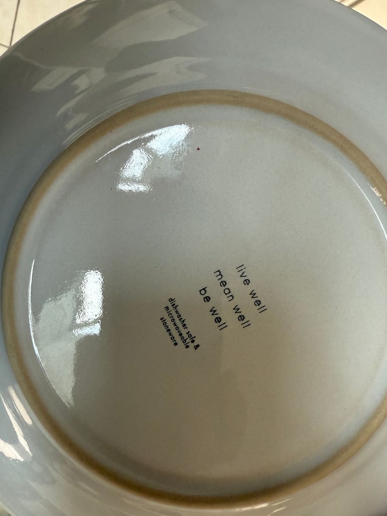 7 place (+extra) Dunelm Alvaro White stoneware dinnerware Set - dinner & side plates / bowls