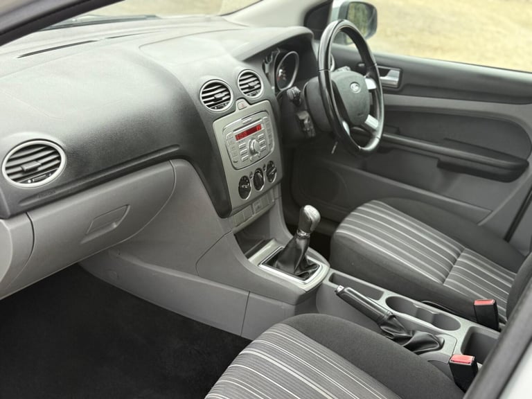 2009 Ford Focus 1.6 Style 5dr HATCHBACK Petrol Manual