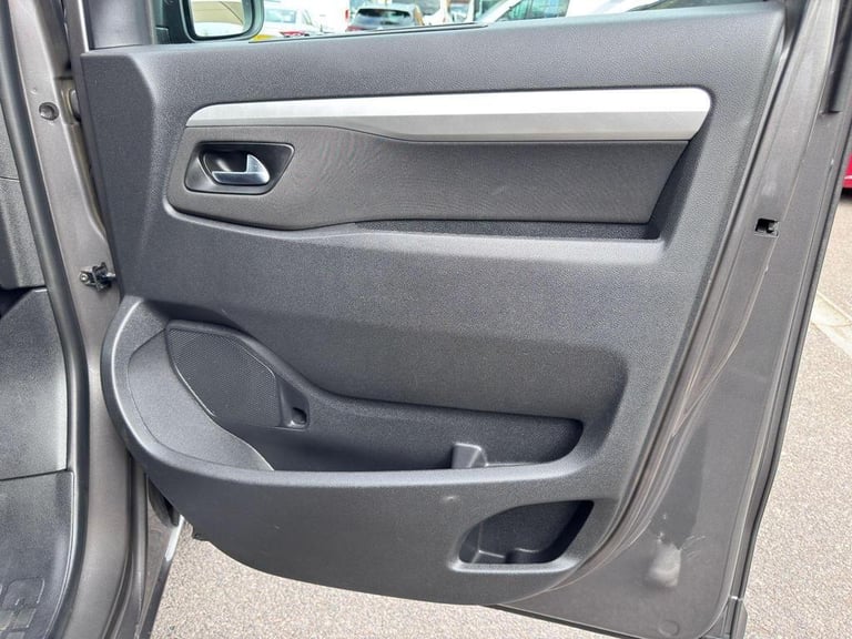 2022 Toyota PROACE CITY Verso 1.5D Shuttle Medium MPV 5dr Diesel Manual MWB Euro 6 (s/s) (9 Seat)...