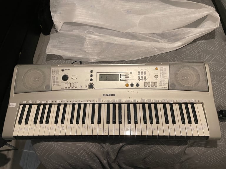 image for Yamaha PSR-E313 keyboard 