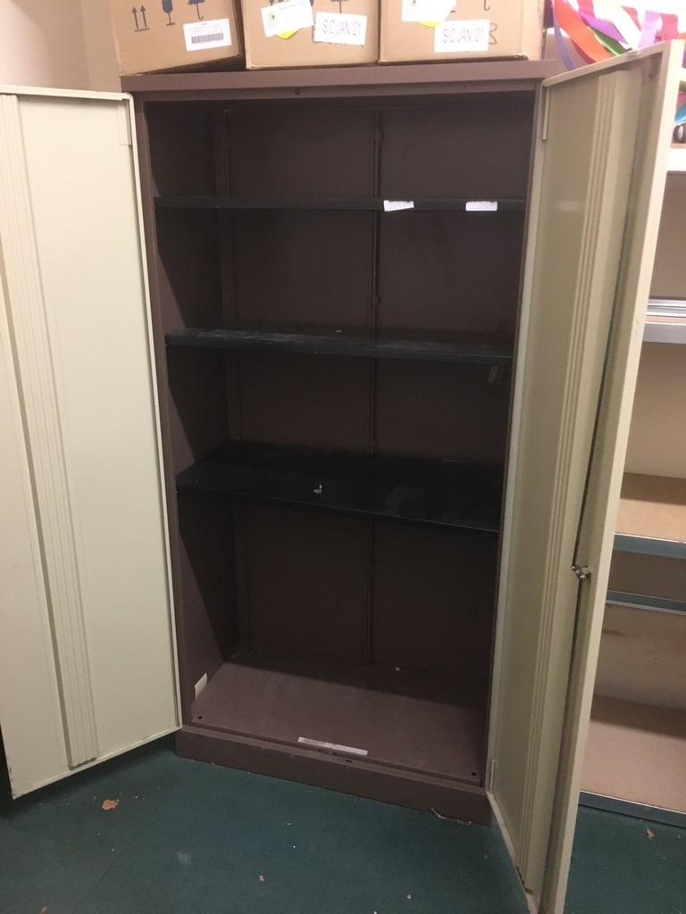 Metal stationary cupboard