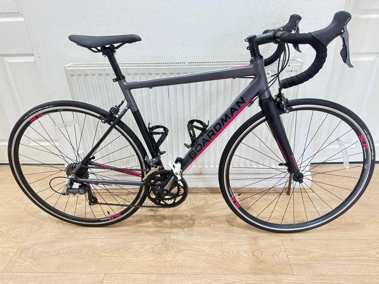 image for Boardman slr 8.6 road bike in immaculate condition all fully working 