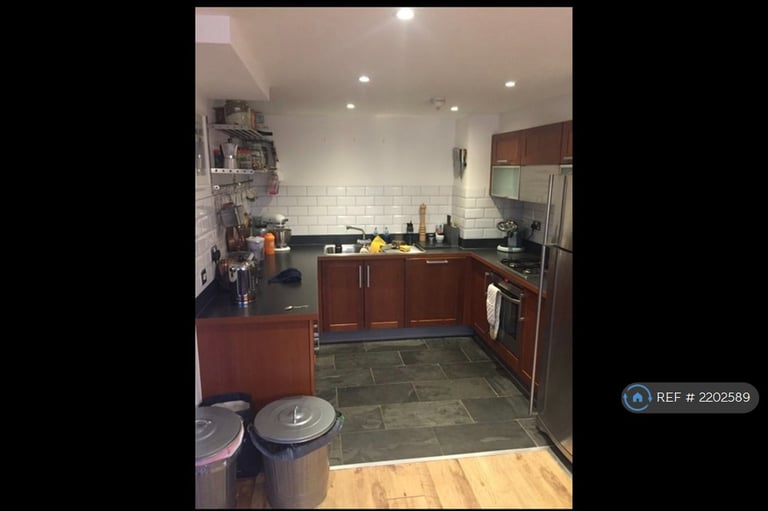 2 bedroom flat in Marlborough Road, London, SE18 (2 bed) (#2202589)