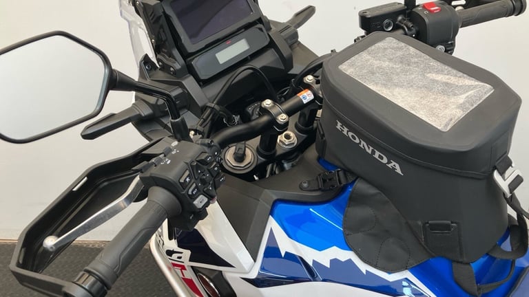 2025 Honda Africa Twin (23MY) Honda Africa Twin CRF1100L Manual DUEL Petrol Manual