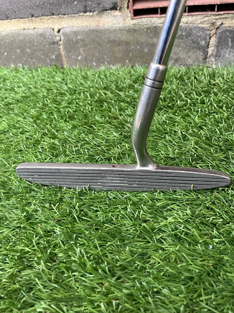 SIMMONS GREAT WHITE USA PUTTER 