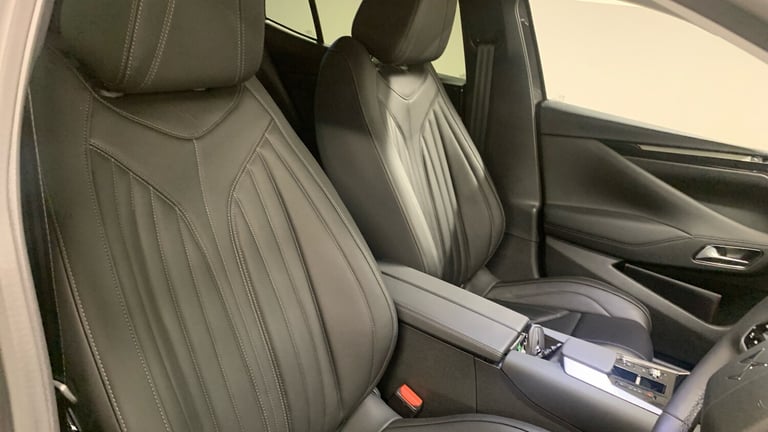 2025 DS Automobiles DS 4 1.6 E-TENSE 12.4kWh Rivoli Hatchback 5dr Petrol Plug-in Hybrid EAT8 Euro...