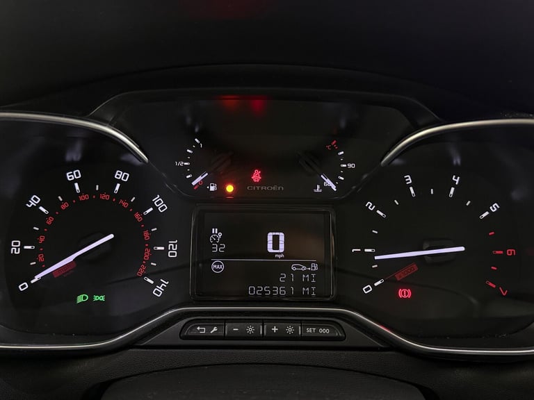 2018 Citroen C3 1.2 PureTech Flair Nav Edition Euro 6 5dr HATCHBACK Petrol Manual