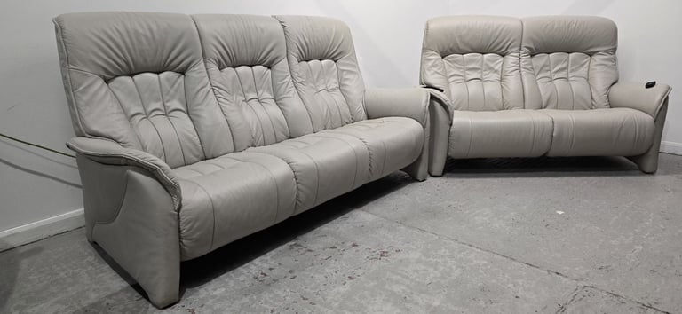 Himolla Rhine 3 Seater NON-Recliner Sofa & 2.5 Electric Recliner Sofa 101025