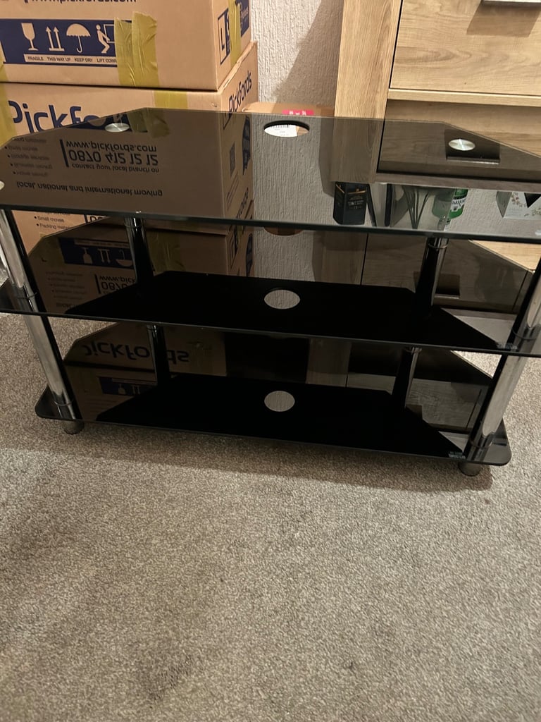 Black glass tv stand 