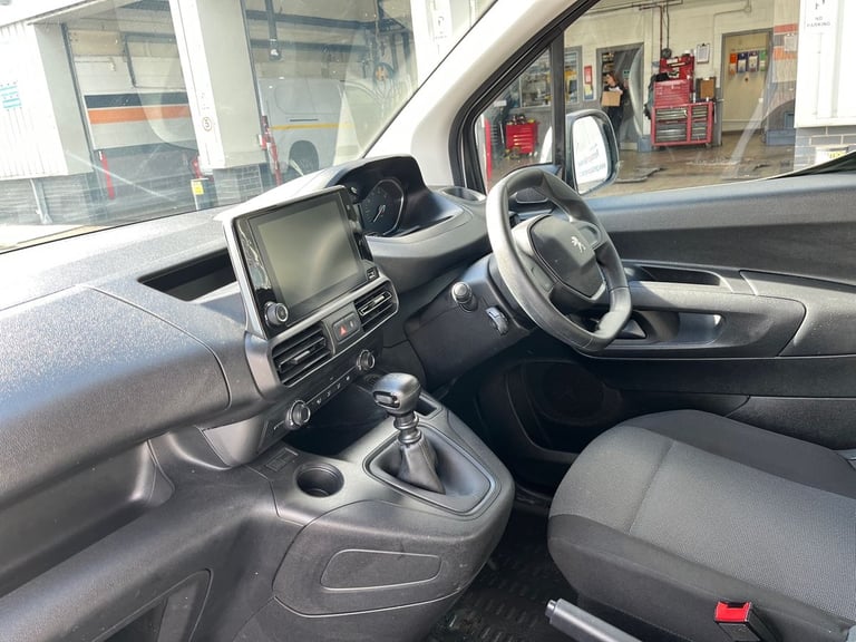  Peugeot Partner 1.5 Bluehdi 1000 Professional Premium  Plus Standard Panel Van
