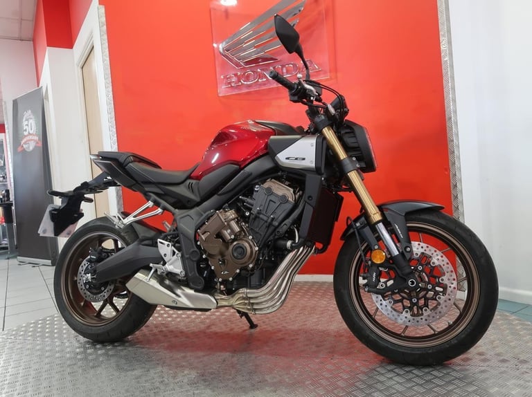 Brand new Honda CB650R E-Clutch