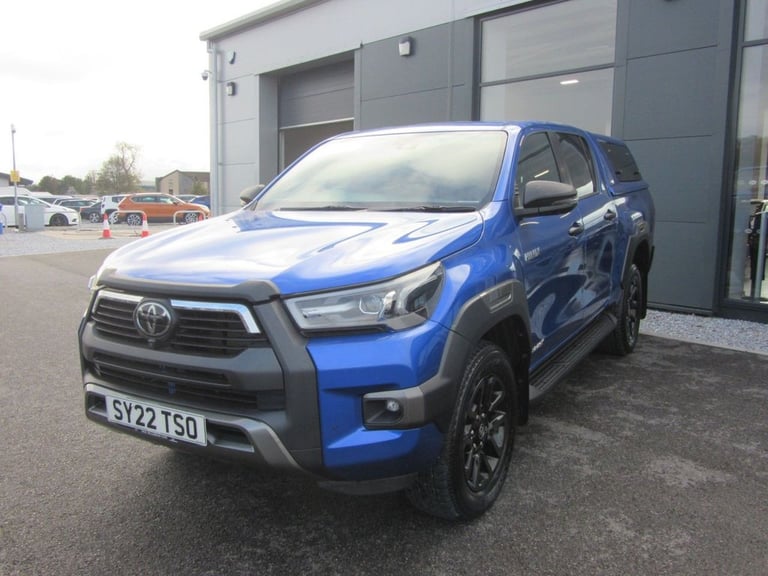 2022 Toyota Hilux 2.8 D-4D Invincible X Pickup Double Cab 4dr Diesel Manual 4WD Euro 6 (s/s)  PIC...