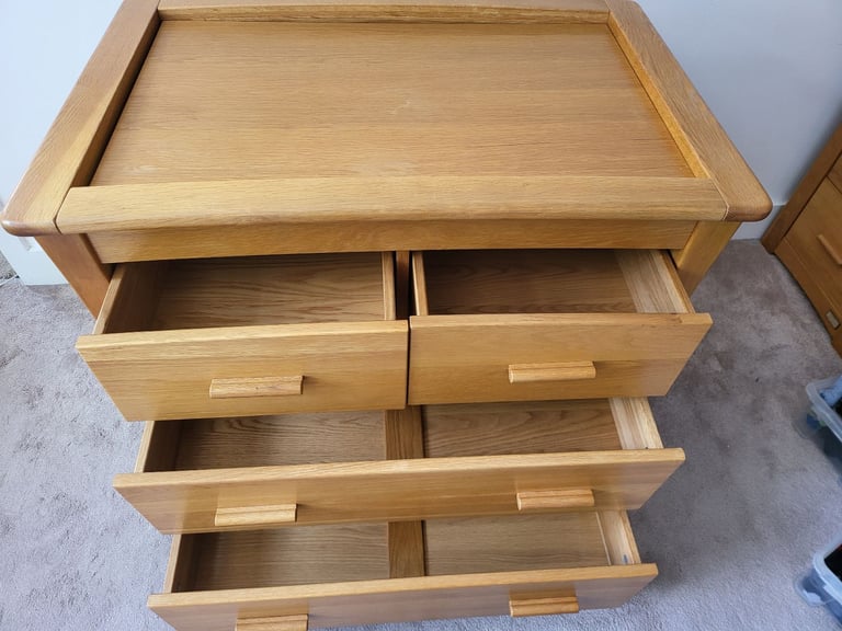 Nursery furniture set