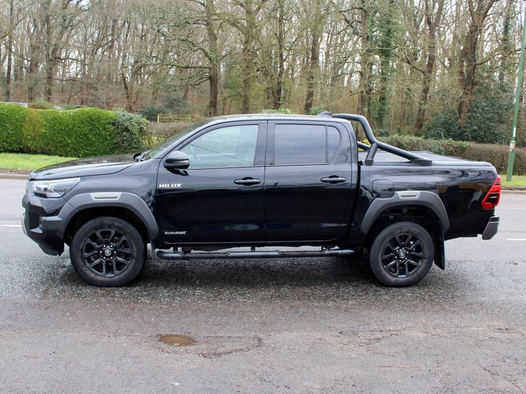 2022 Toyota Hi-lux 2.8 D-4D Invincible X  FULL LEATHER Pickup Double Cab 4dr