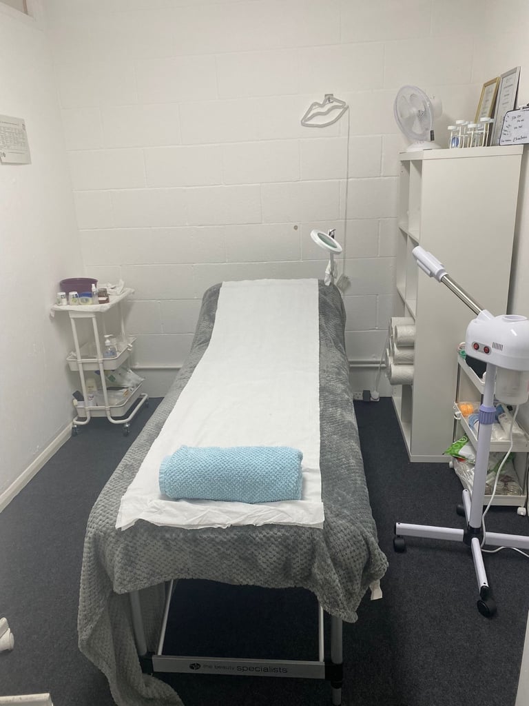 Treatment/Therapy/Aesthetics/Beautician/Consultation Room to Rent in Brixton SW2.