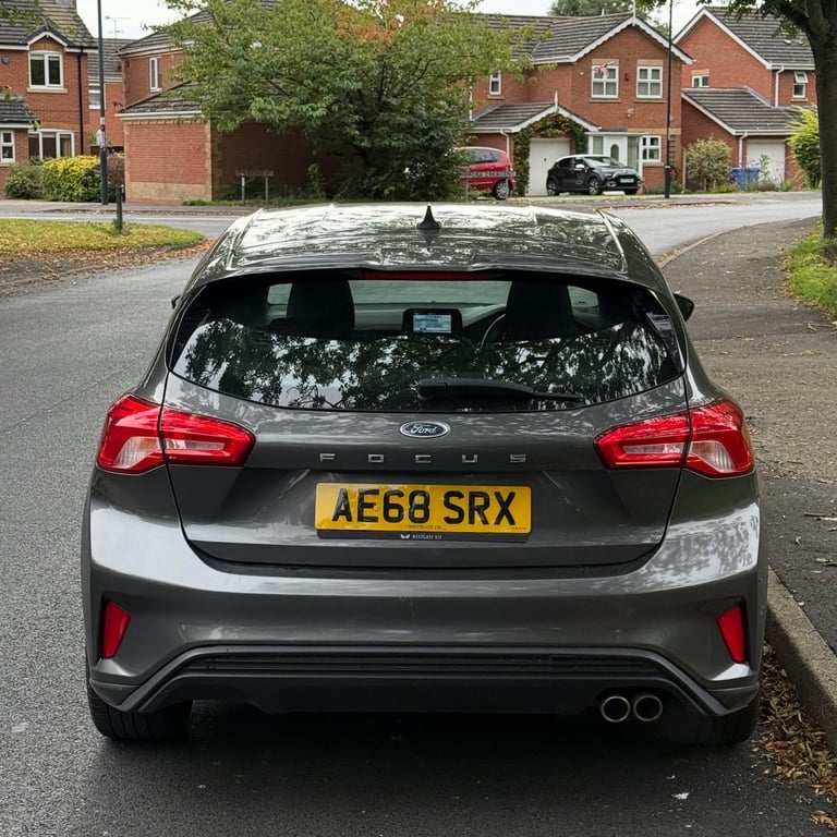 FORD FOCUS ST LINE 125 ECOBOOST HPI CLEAR FULL SERVICE HISTORY 2 KEYS 