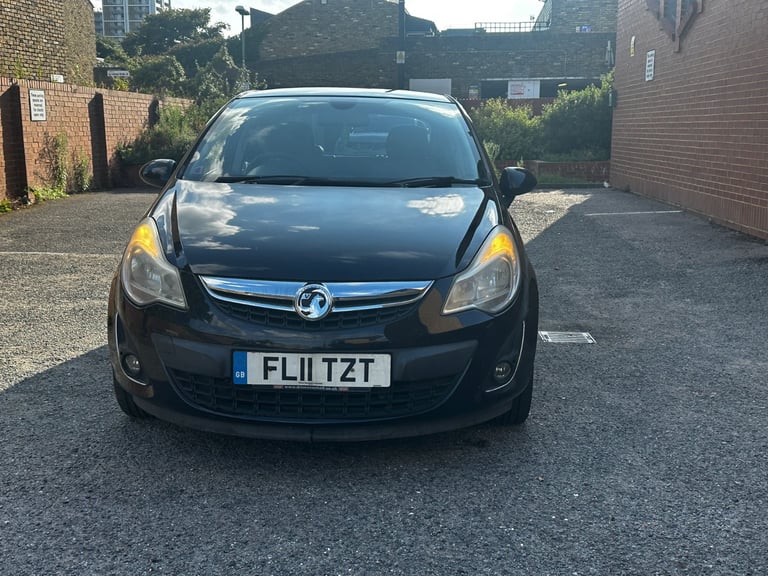 Cheap Vauxhall, CORSA, Hatchback, 2011, Manual, 1398 (cc),5 doors for sale in Lambeth, Greater London