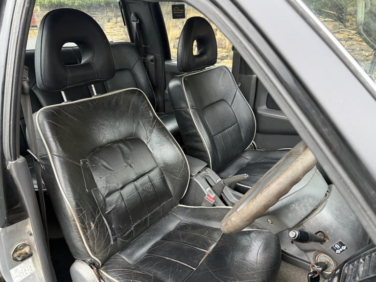 2001 Mitsubishi L200 DOUBLE CAB D/C 4X4 BLACK PICK UP Diesel Manual