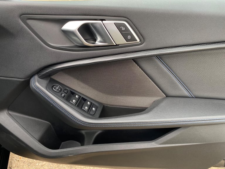 2023 BMW 1 Series 2.0 M135i Auto xDrive Euro 6 (s/s) 5dr HATCHBACK Petrol Automatic