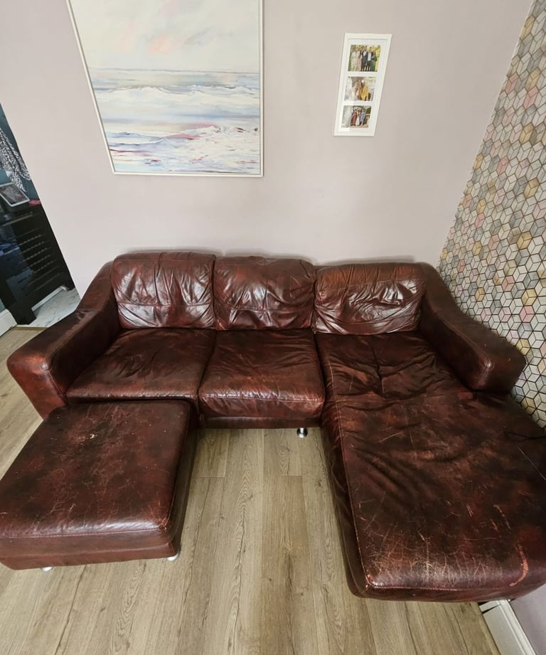 Free corner sofa wear