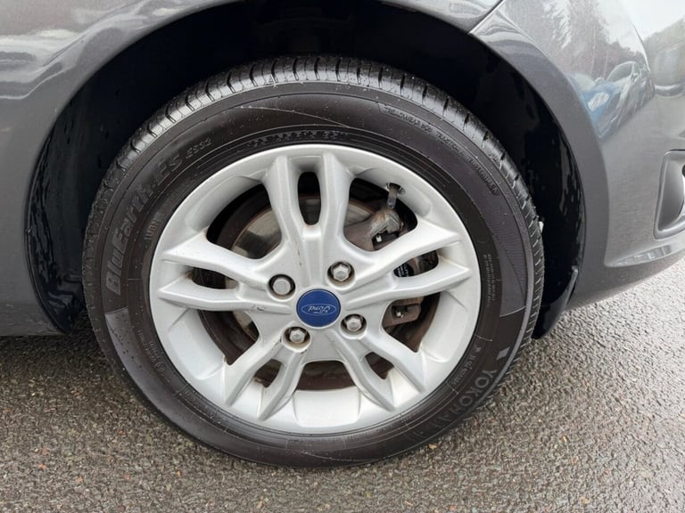2016 Ford Fiesta 1.0T EcoBoost Zetec Hatchback 5dr Petrol Powershift Euro 6 (100 ps) Hatchback Pe...
