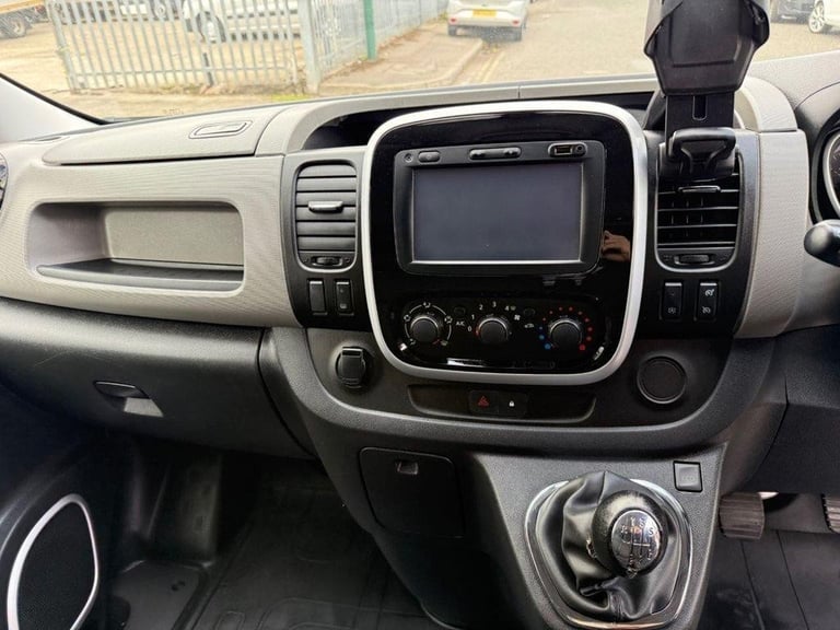 2018 18 RENAULT TRAFIC 1.6 DCI ENERGY 27 SPORT NAV PANEL VAN 5DR DIESEL MANUAL S