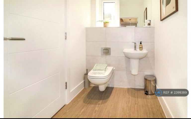 1 bedroom in Adit Road, Erith, DA8 (#2399389)