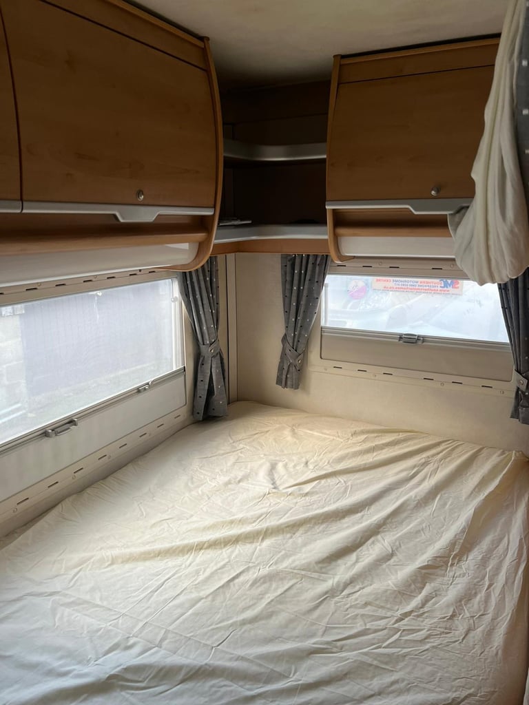 2006 - Mobilvetta Kimu 122 - 3ltr - 64,000k miles - 4 berth / 4 belts 