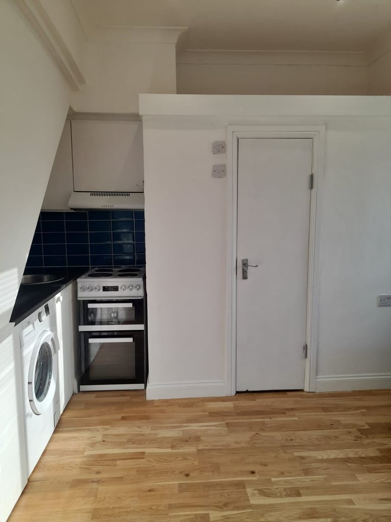 DS 1st FLOOR ONE BEDROOM10MIN HITHER GREEN BR20MIN LONDN BRIDGE ZONE3OK SINGLE PARENT&CHILD