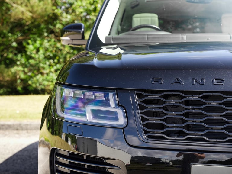  Land Rover Range Rover 5.0 P525 V8 Autobiography Auto 4WD Euro 6 (s/s) 5dr Petrol Automatic