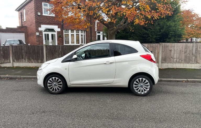 image for Ford, KA, Zetec, Hatchback, White, 2014, Manual, 1242 (cc), 3 doors, 64040