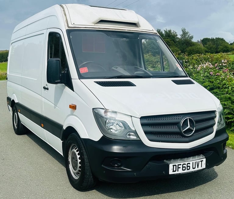 2016 Mercedes-Benz Sprinter 3.5t BlueEFFICIENCY Van PANEL VAN Diesel Manual