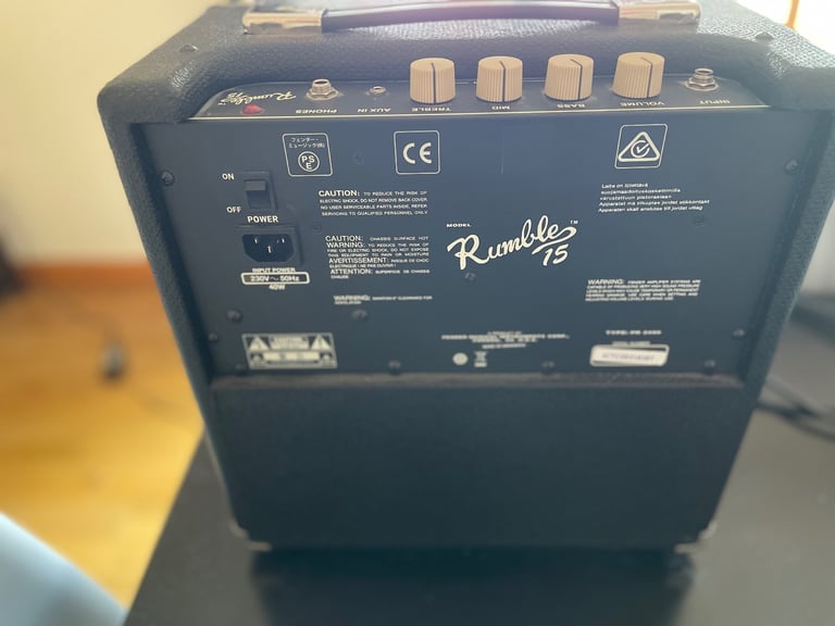 Fender 15w Rumble Bass guitar amp