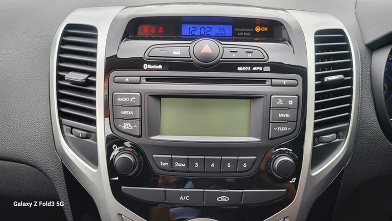 2016 Hyundai Ix20 1.4 Blue Drive Premium Hatchback 5dr Petrol Manual Euro 6 (s/s) (90 ps) Hatchba...