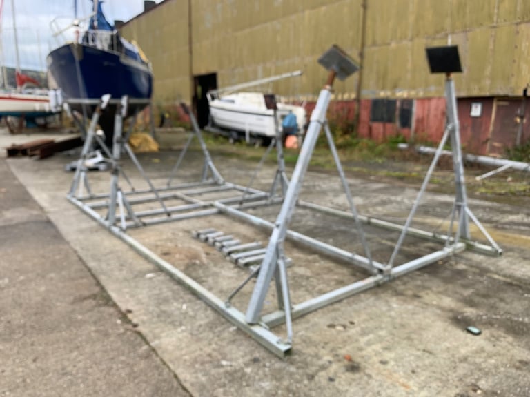Yacht Cradle 6 leg Tennamast 