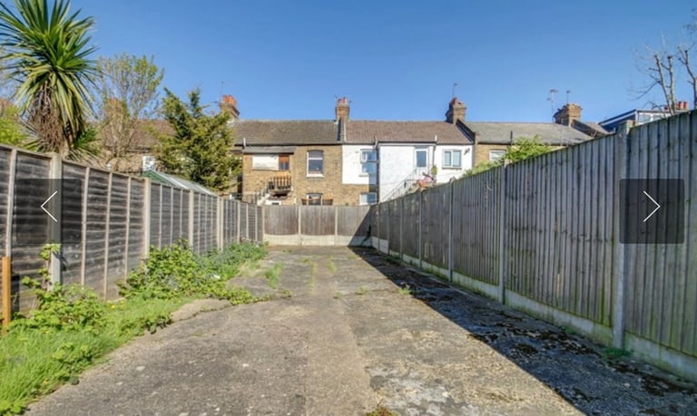 4 BED/2BATH HOUSE NW2 CASH BUYERS ONLY