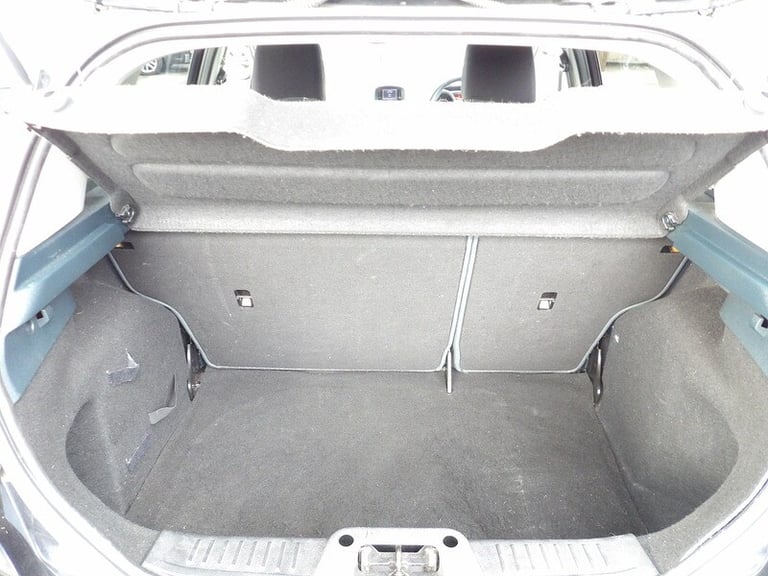 2012 Ford Fiesta Titanium Hatchback Petrol Manual