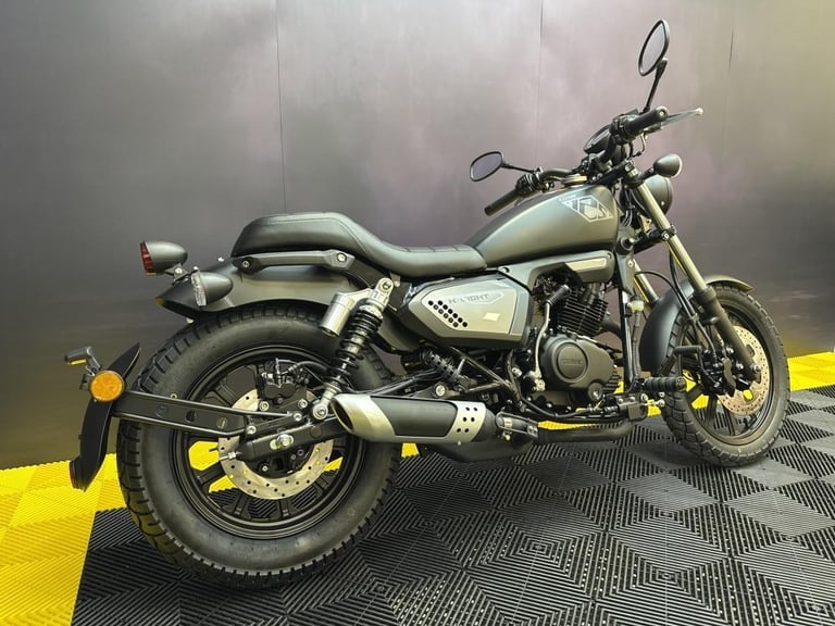 Keeway K-Light 125cc Learner Legal Cruiser big saving on list price