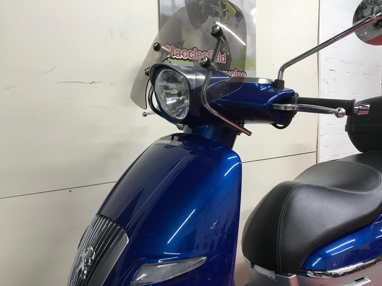 Peugeot Django 125i Scooter