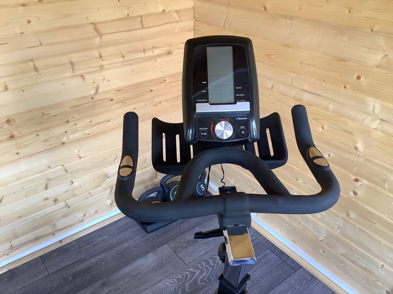 JLL IC400 Pro Indoor Cycling Bike - Excellent Condition