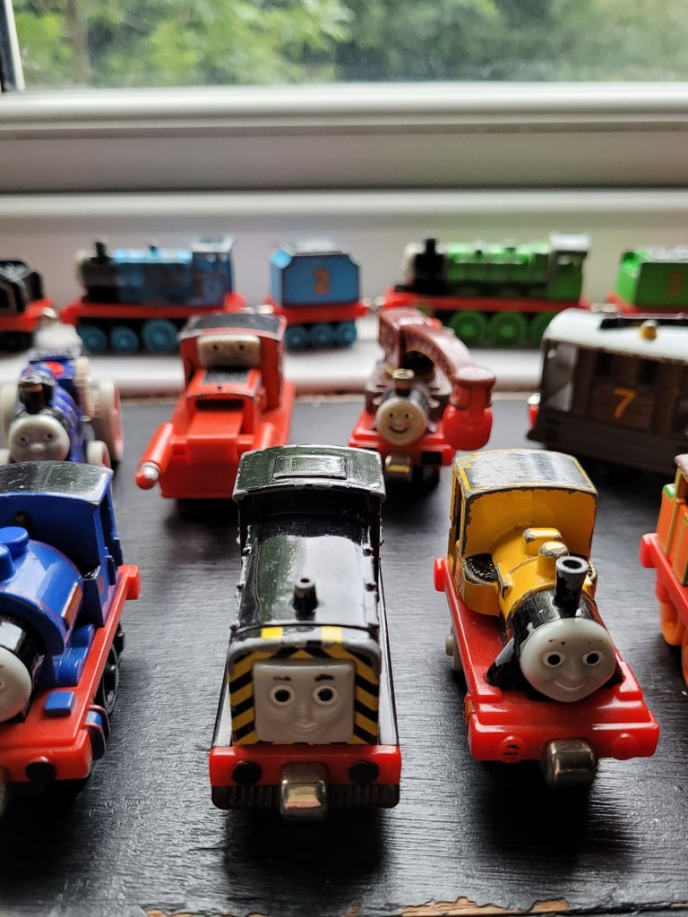 Take Along Thomas & Friends Bundle Includes Sets, Track, Diecast Trains & Friends